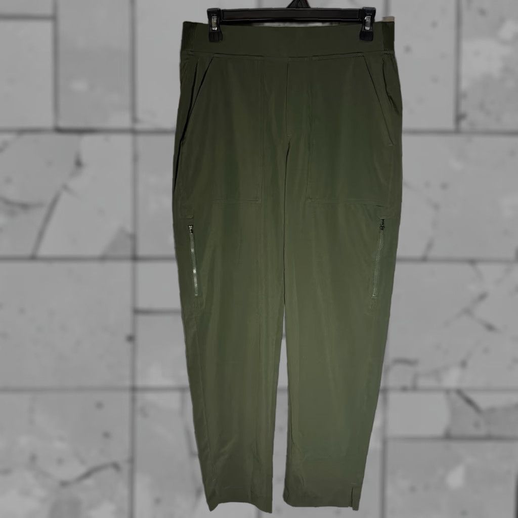 Athleta Athleta Athletic Pants Womens Size 6 Jogger Green Polyester Clothing Shoes? Size 28" / US 6 / IT 42 - 1 Thumbnail