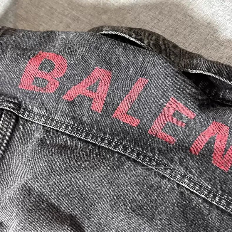 Balenciaga Balenciaga Logo Letter Jacket Size S / US 4 / IT 40 - 3 Thumbnail