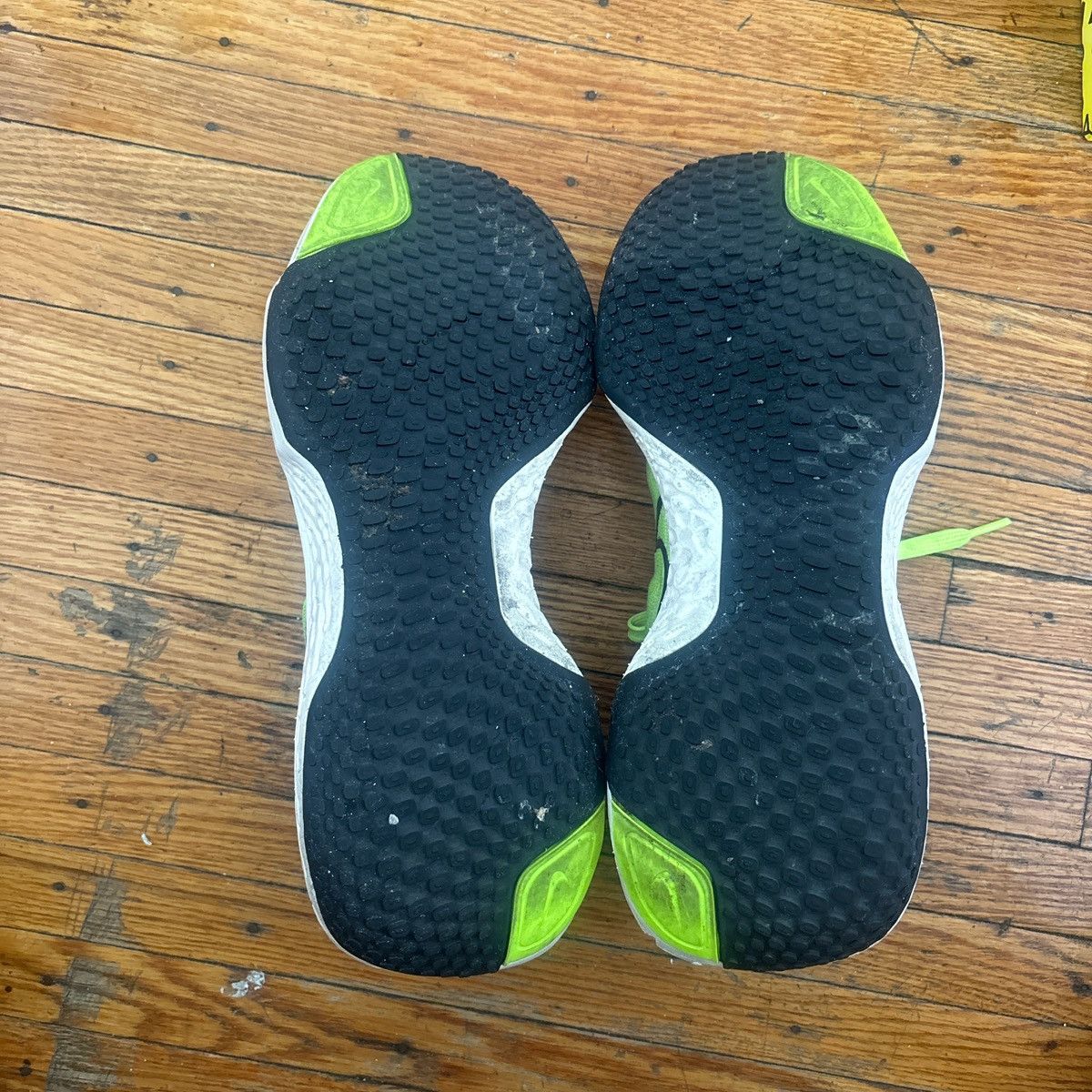 Nike Nike ZoomX Invincible Run Size US 12 / EU 45 - 4 Thumbnail