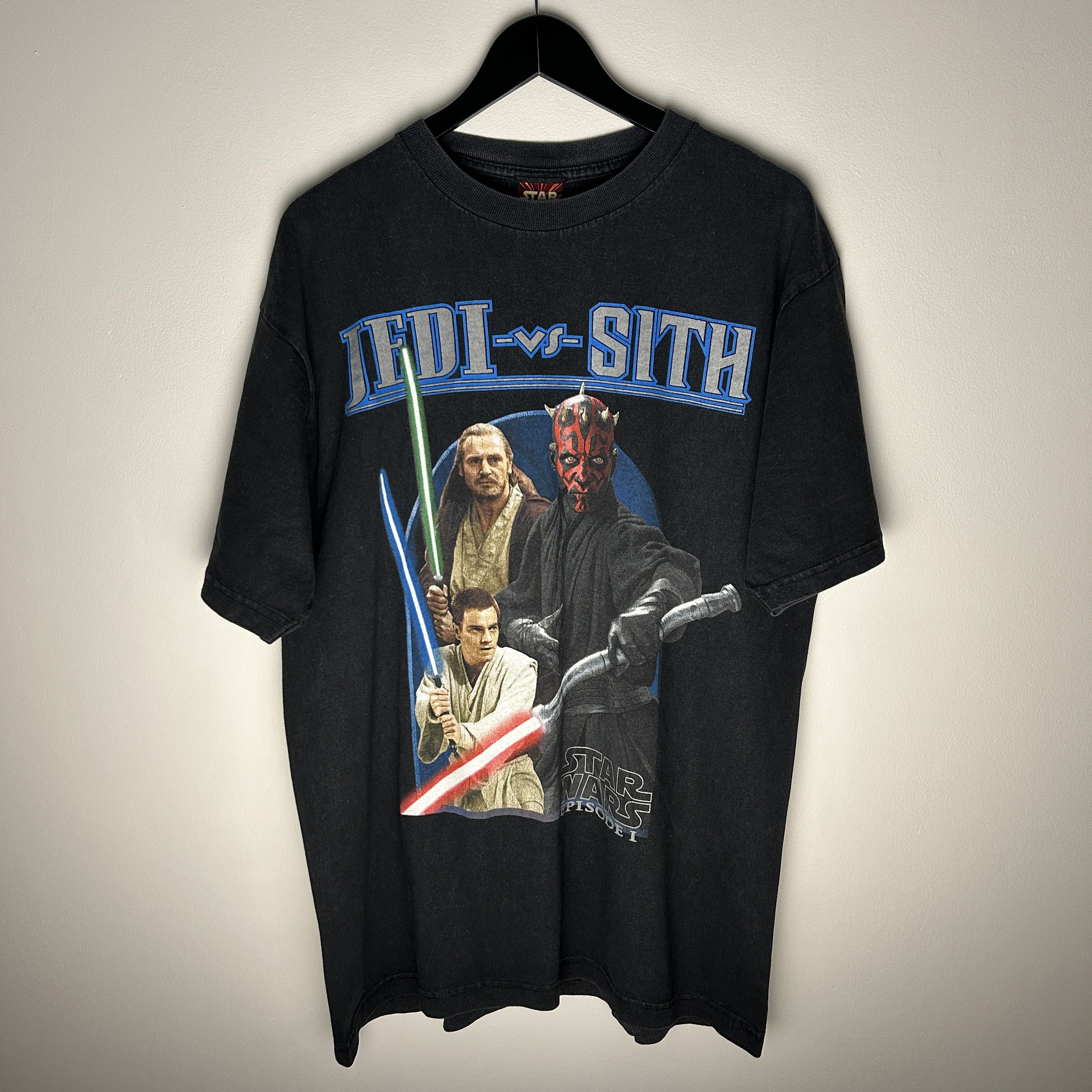 ゆ*き様 90s STAR WARS JEDI vs SITH Tシャツ ゆ*き様 90s STAR WARS JEDI vs SITH Tシャツ 【公式通販】
