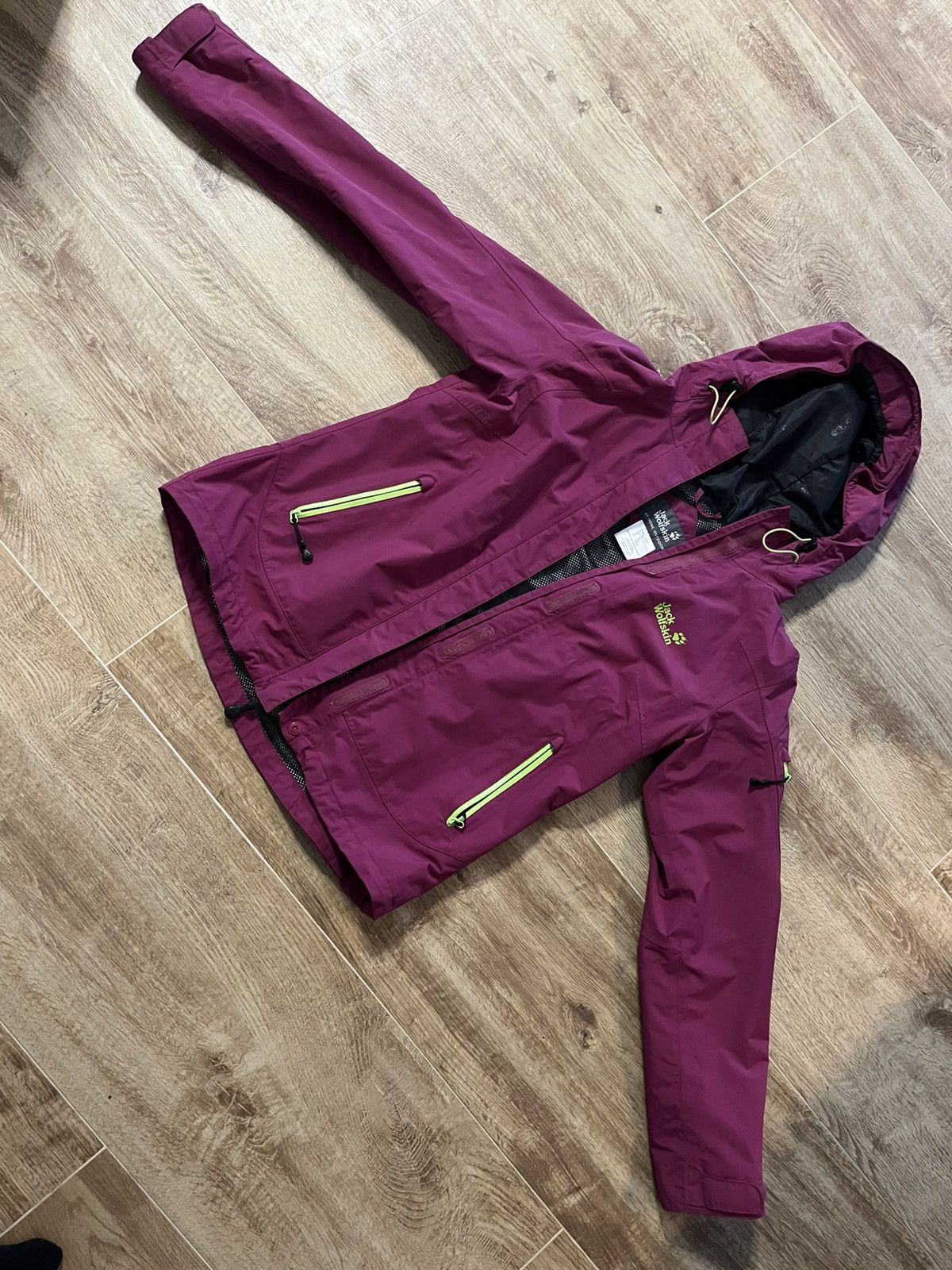 Jack Wolfskin Jack Wolfskins Rainjacket Size M / US 6-8 / IT 42-44 - 1 Thumbnail
