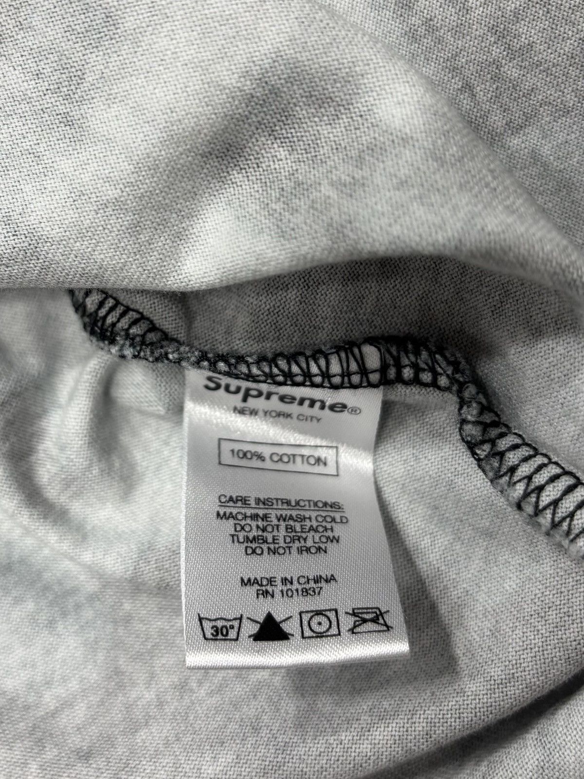Supreme Supreme Letters LS Top Size US M / EU 48-50 / 2 - 3 Thumbnail