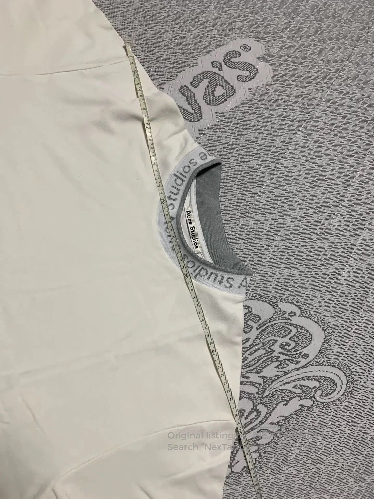 Acne Studios Acne Studios Collar Logo Short. Size US M / EU 48-50 / 2 - 5 Thumbnail