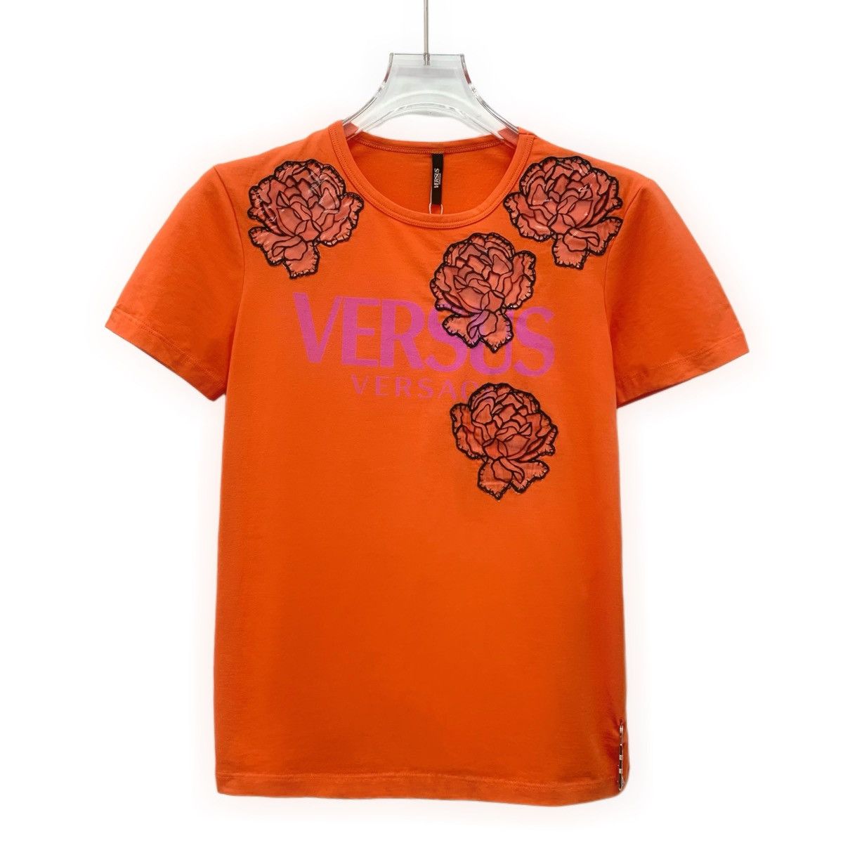 Versace Versace Floral Applique Letter Short Sleeve T-Shirt K26WX Size M / US 6-8 / IT 42-44 - 1 Thumbnail
