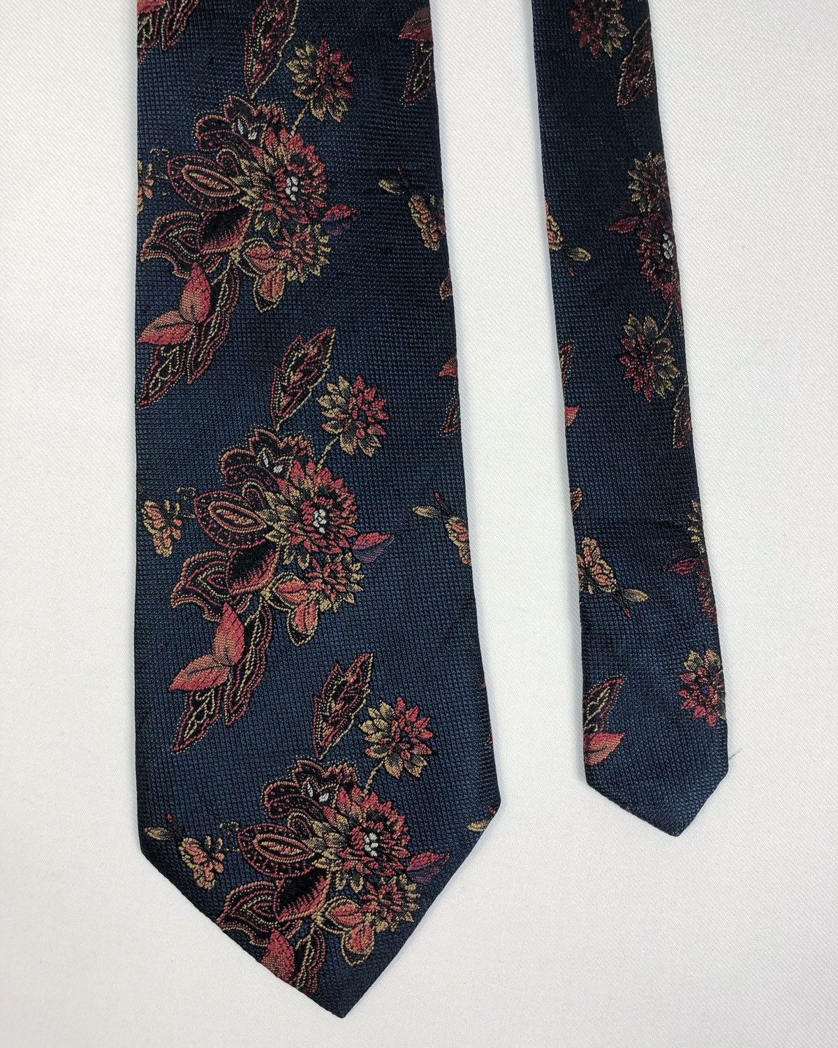 Pierre Balmain Rare Vintage Pierre Balmain Floral Silk Tie Size ONE SIZE - 4 Thumbnail