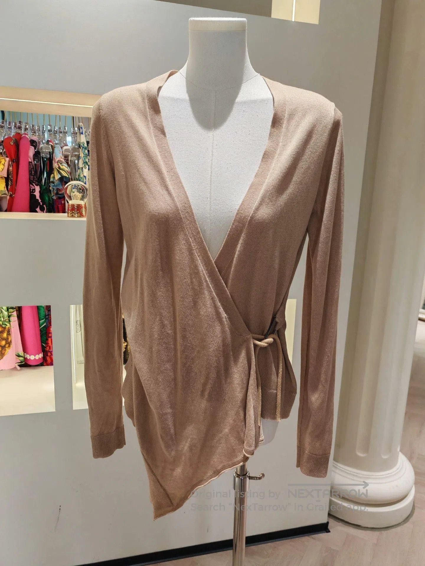Bcbgmaxazria BCBGMAXAZRIA Beige V-Neck Cross Strap Knit Cardigan. Size XS / US 0-2 / IT 36-38 - 1 Thumbnail