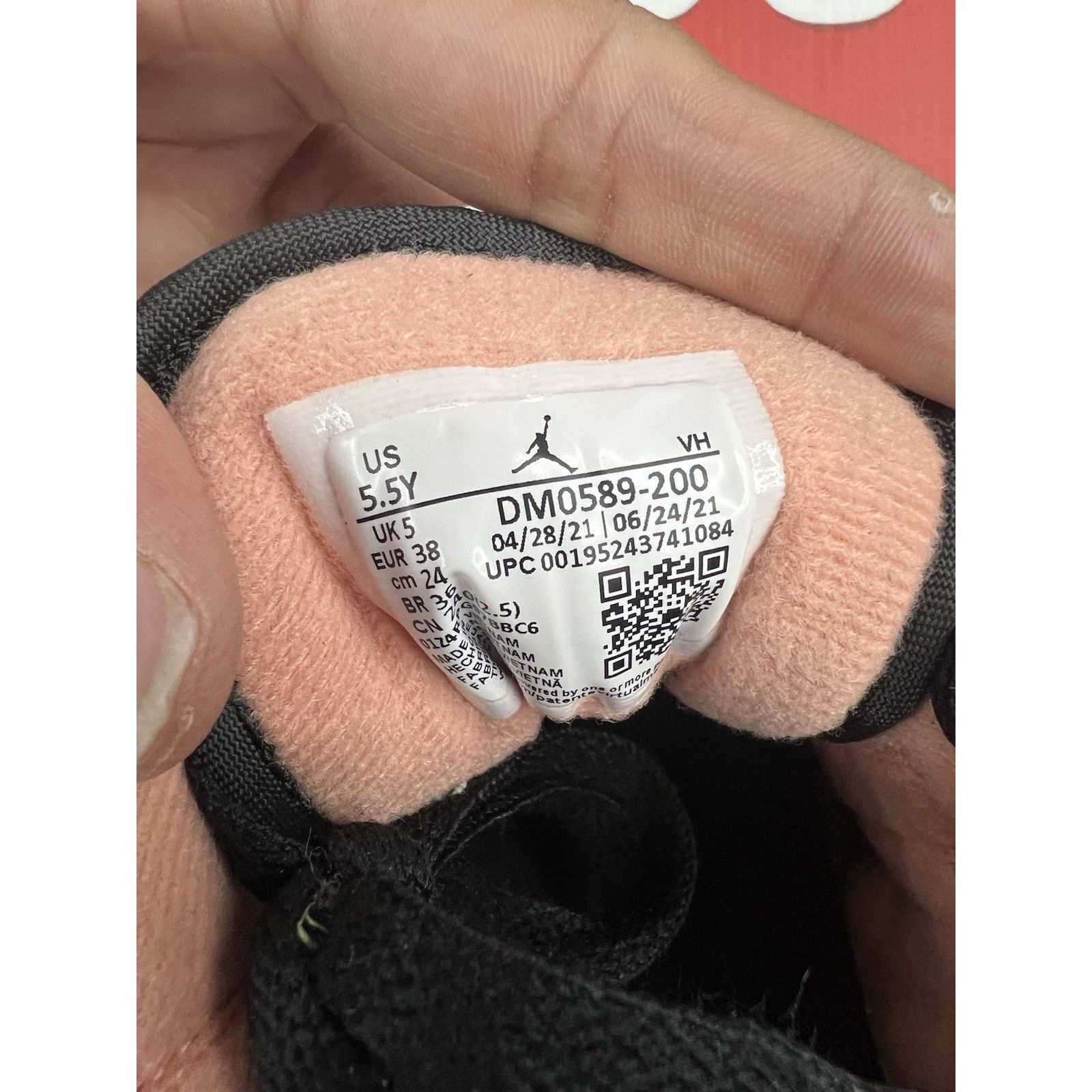 Nike Air Jordan 1 Low Mocha (GS) Size 5.5Y (DM0589-200) Size US 5.5 / EU 38 - 7 Thumbnail