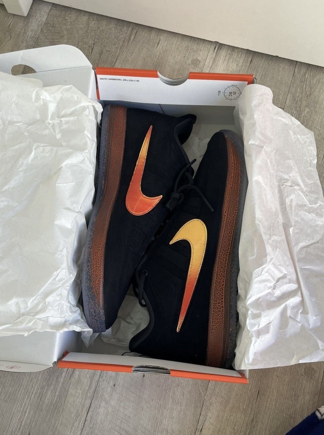 Nike Nike Book 2 NEW Size US 15 / EU 48 - 1 Thumbnail