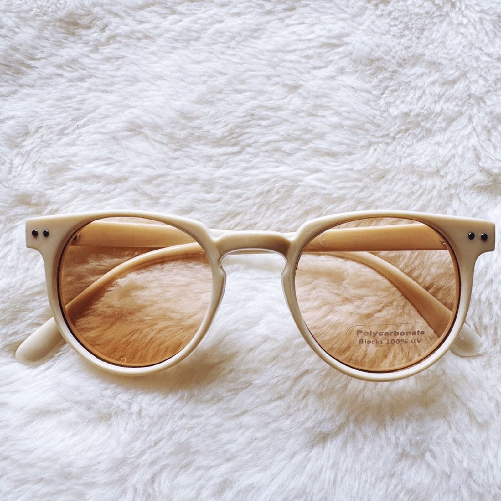 Other Pablo White Round Sunglasses Size ONE SIZE - 1 Thumbnail