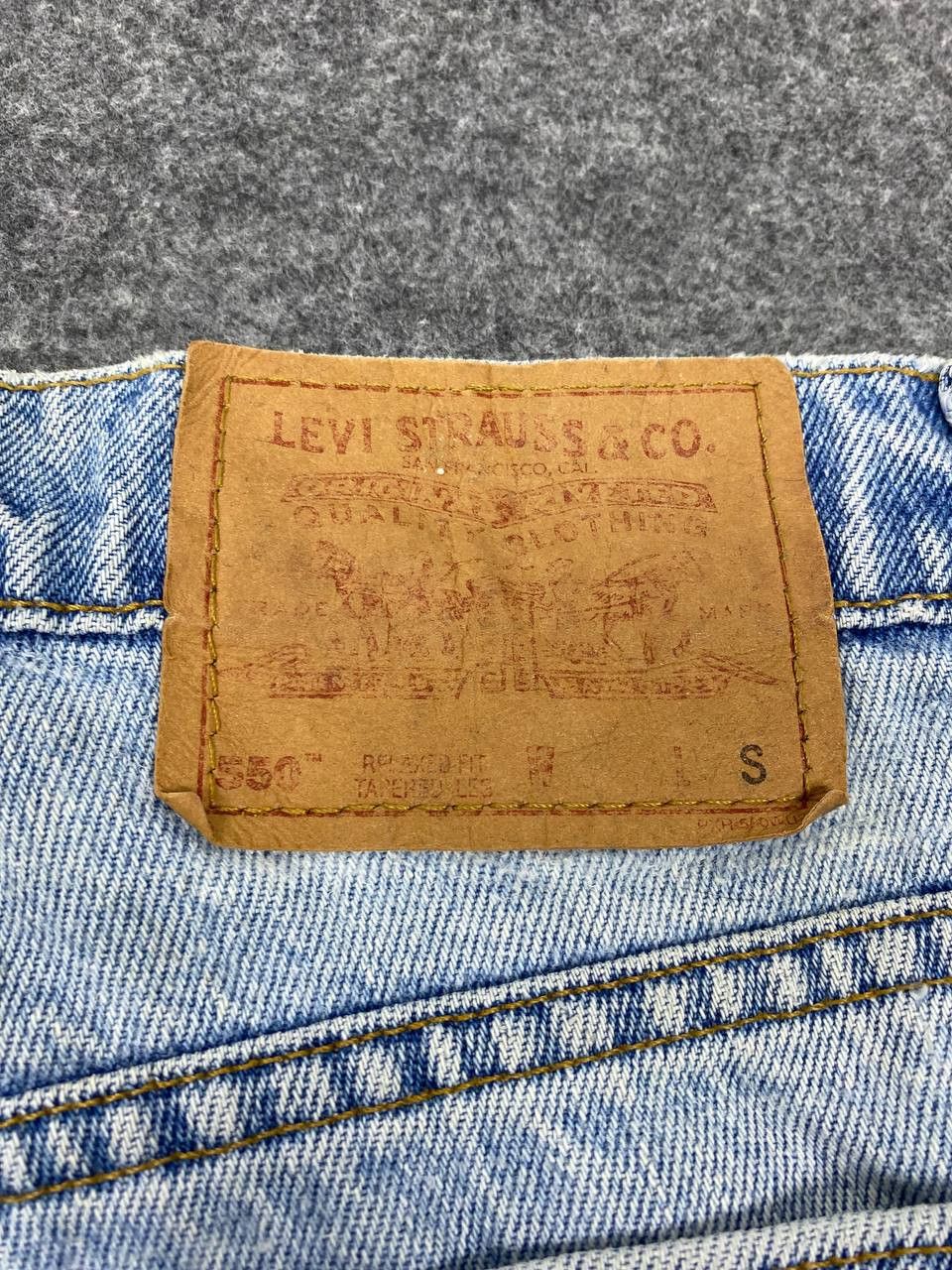 Levi's vintage levis 550 distressed denim nice design Size US 30 / EU 46 - 7 Thumbnail