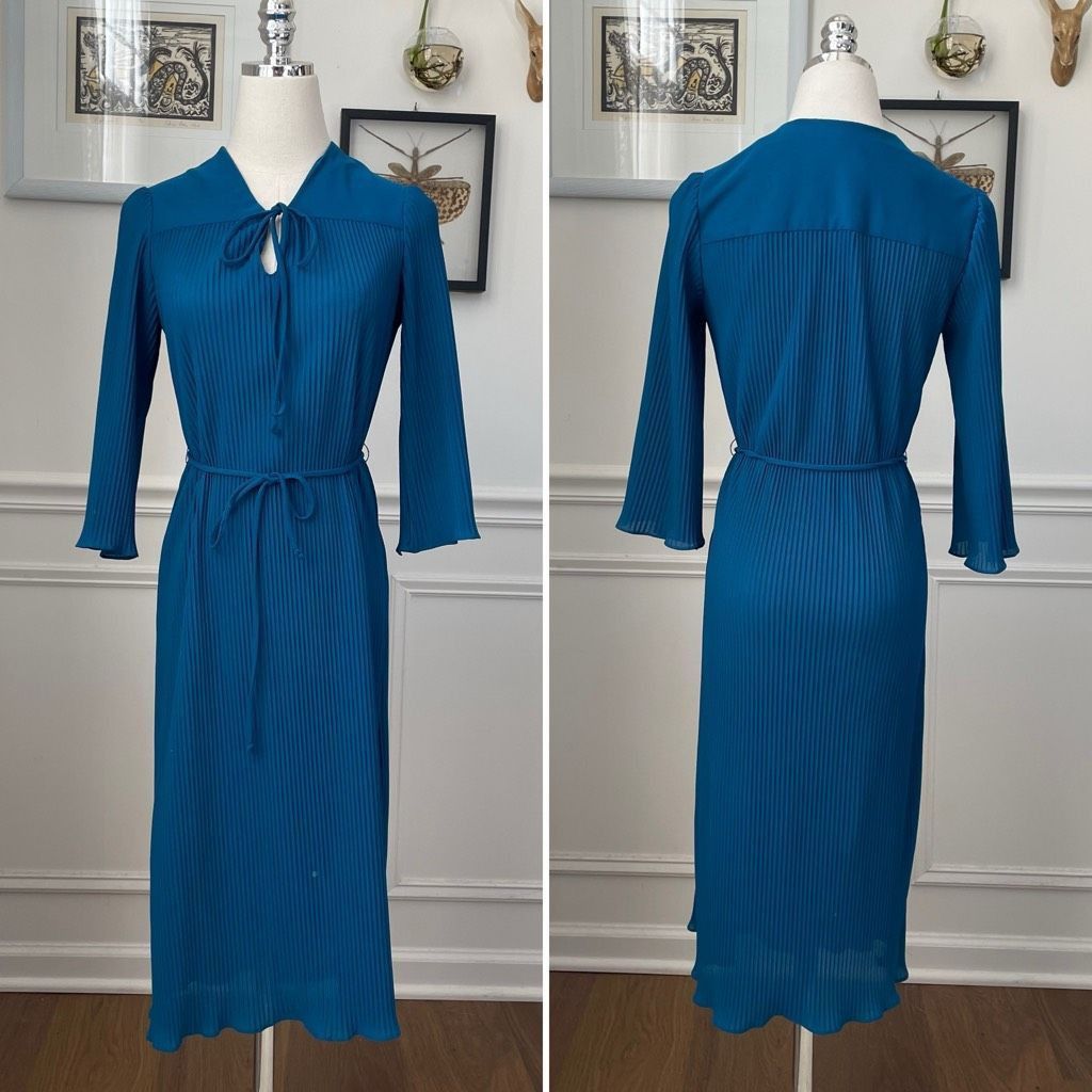 Vintage Vintage 70s Jo-A-Lynn Teal Mini Accordion Pleat Dress S Size S / US 4 / IT 40 - 1 Thumbnail