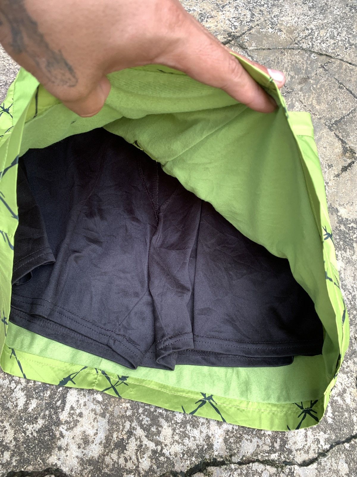 Japanese Brand y2k Blue Cross Japan Spike Fence Neon Green Graphic Skorts Size 29" - 10 Thumbnail
