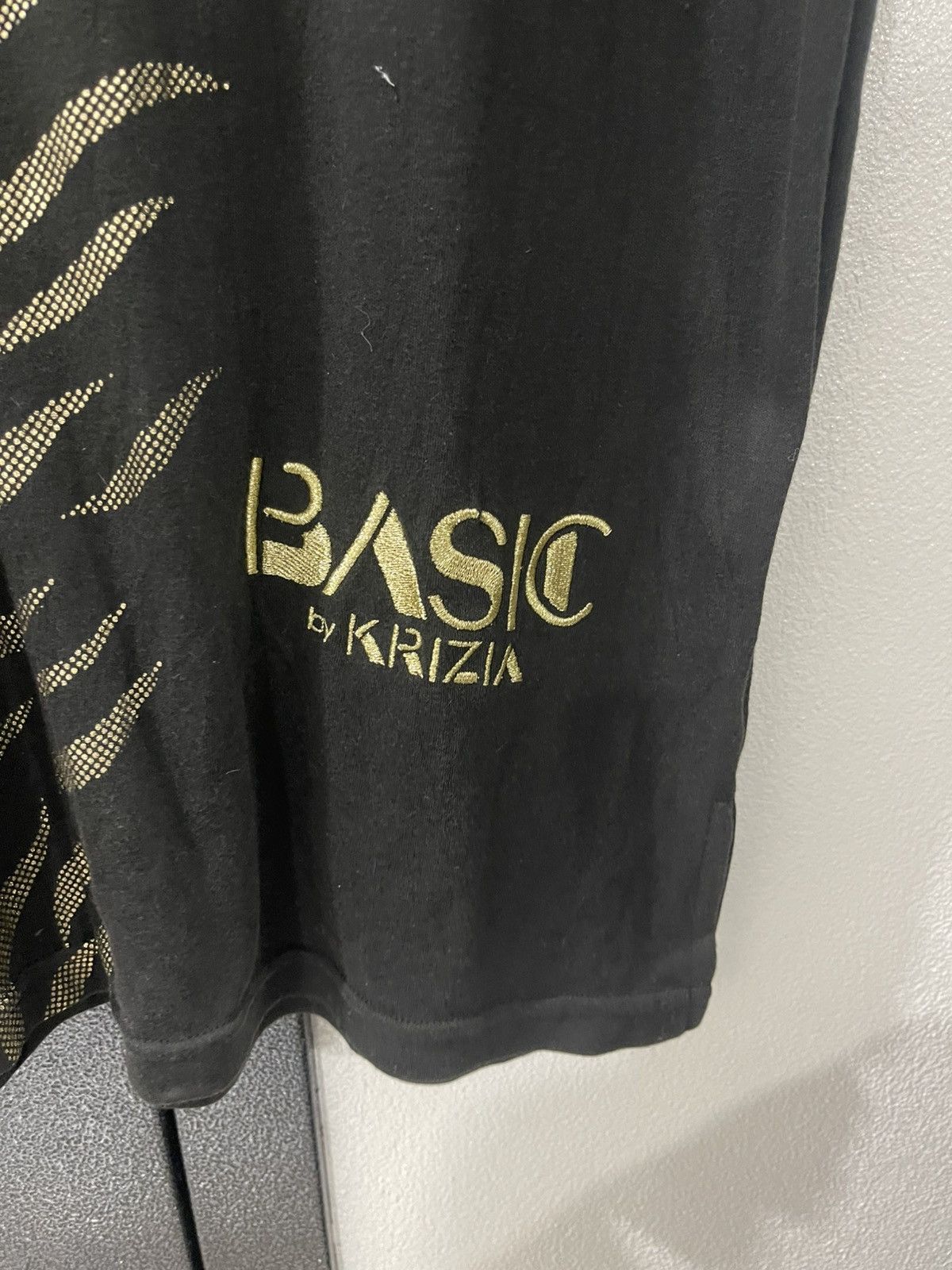 Krizia Vintage Basic by Krizia Tiger Print Tshirt Size M / US 6-8 / IT 42-44 - 5 Thumbnail