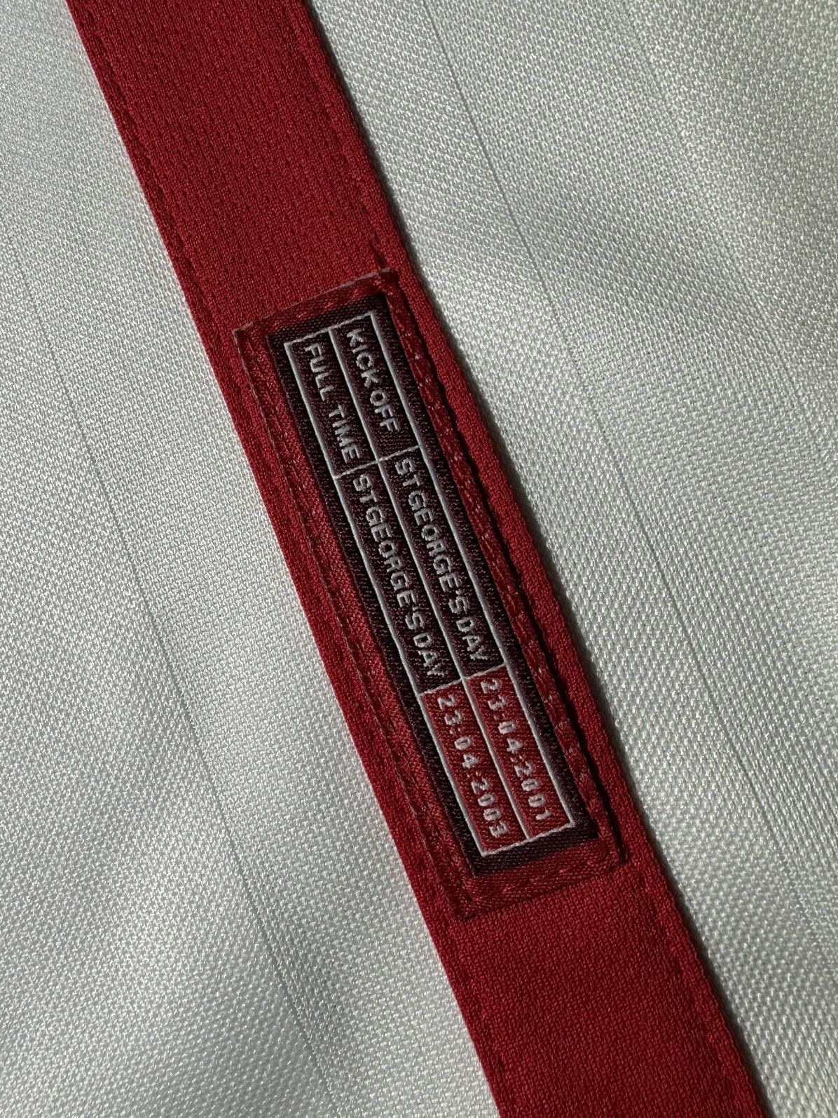 Umbro England 2002 home football shirt soccer jersey Size US L / EU 52-54 / 3 - 6 Thumbnail