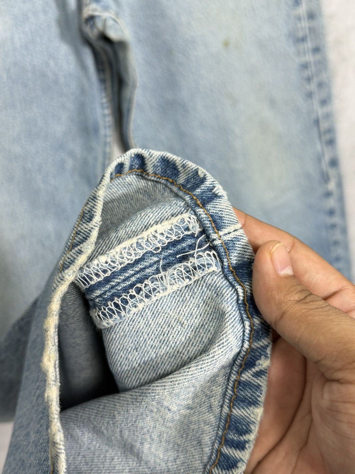 Levi's Vintage Clothing VINTAGE 90s LEVIS 501xx Made in Usa Size US 31 - 6 Thumbnail