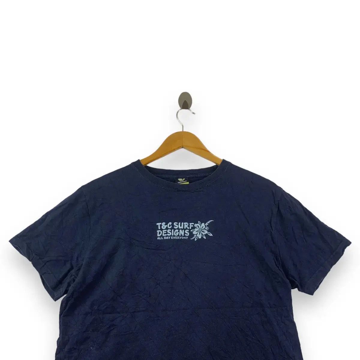 Vintage TOWN & COUNTRY T&C Pearl City Oahu Hawaii Surf Designs Tee Size US M / EU 48-50 / 2 - 3 Thumbnail