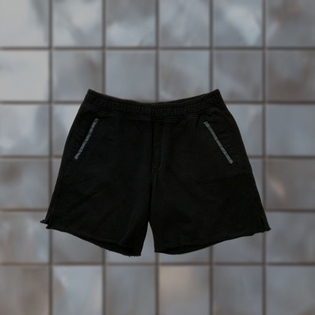 Vintage Cotton Citizen French Terry Fleece Raw Edge Heavyweight Black Sweat Shorts XXL Men Regular Cotton Sweat Shorts Black XX Large Mens Size US 39 - 1 Thumbnail
