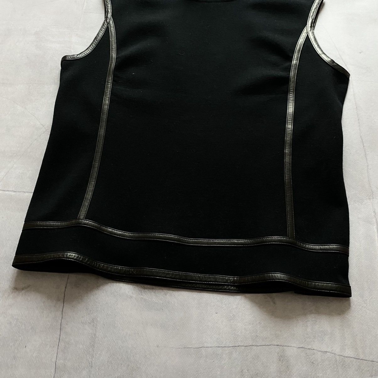 Designer × Gucci × Tom Ford Rare Gucci Tom Ford Era Wool Zip High Neck Tank Top Vest Size M / US 6-8 / IT 42-44 - 2 Thumbnail
