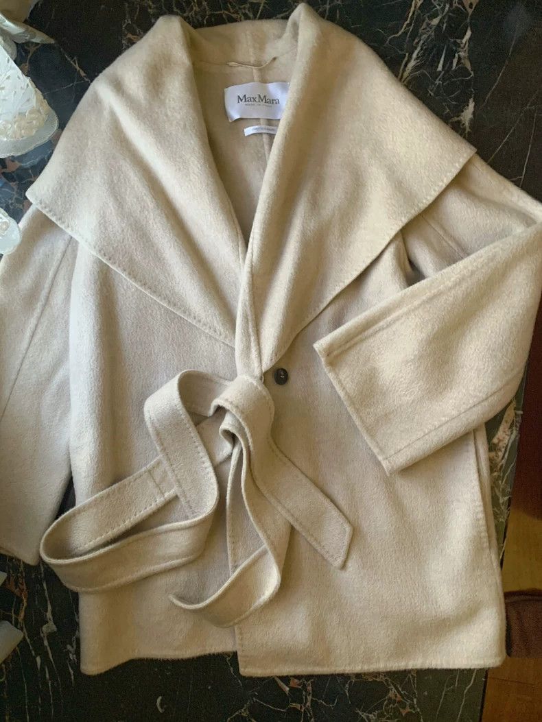 Max Mara Max Mara Beige double-faced cashmere coat Size L / US 10 / IT 46 - 1 Thumbnail