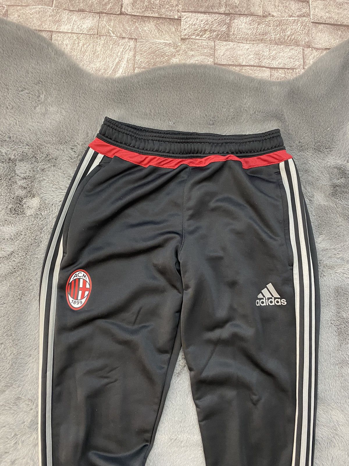 Adidas × Retrofit × Vintage MENS ADIDAS AC MILAN 2015-2016 ROSSONERI PANTS SOCCER SIZE S Size US 32 / EU 48 - 5 Thumbnail