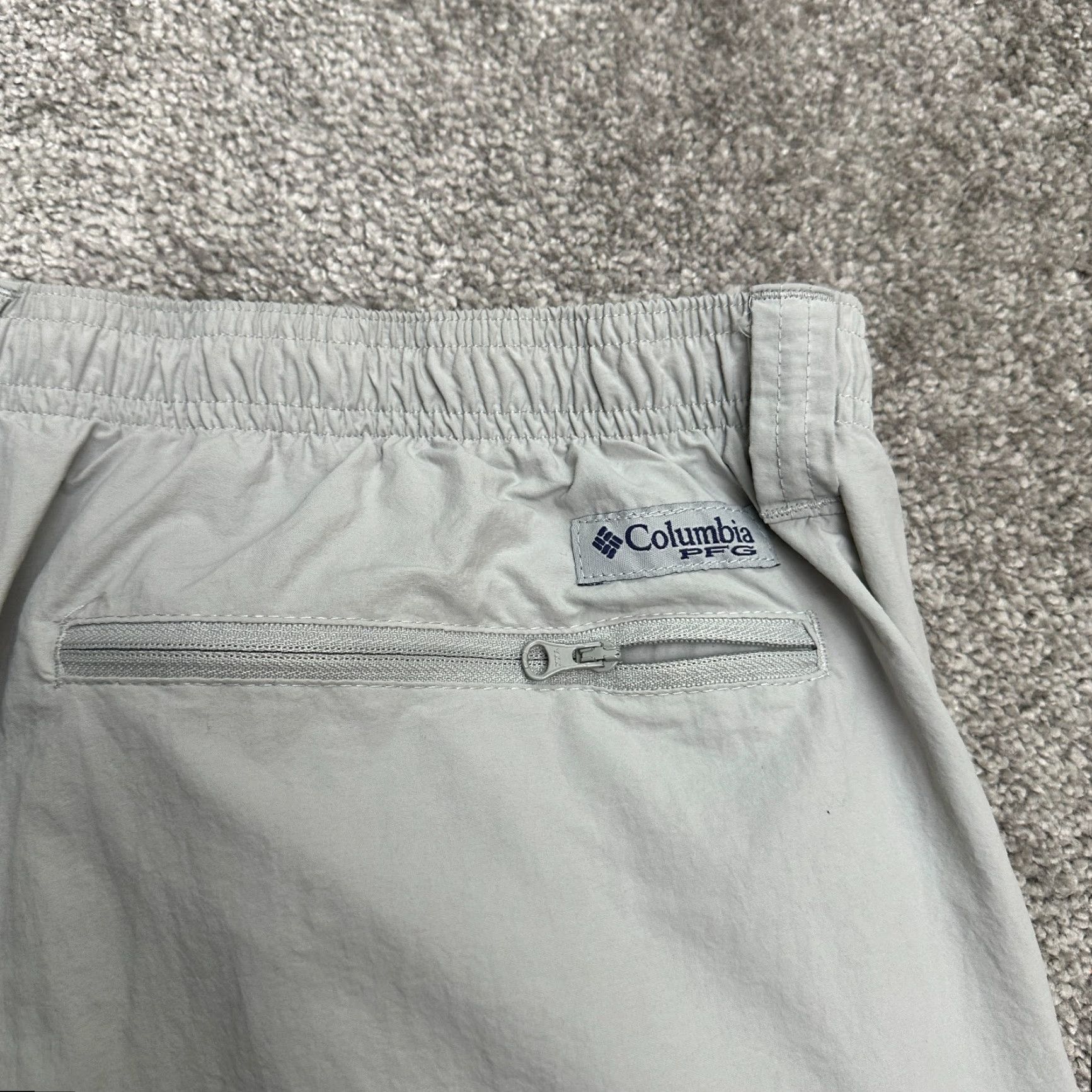 Vintage Columbia Mens 2XP G2 Gray PFG Omni Shade Cargo Shorts Big & Tall 42x8 Nylon Breathable Pocket Size US 39 - 5 Thumbnail