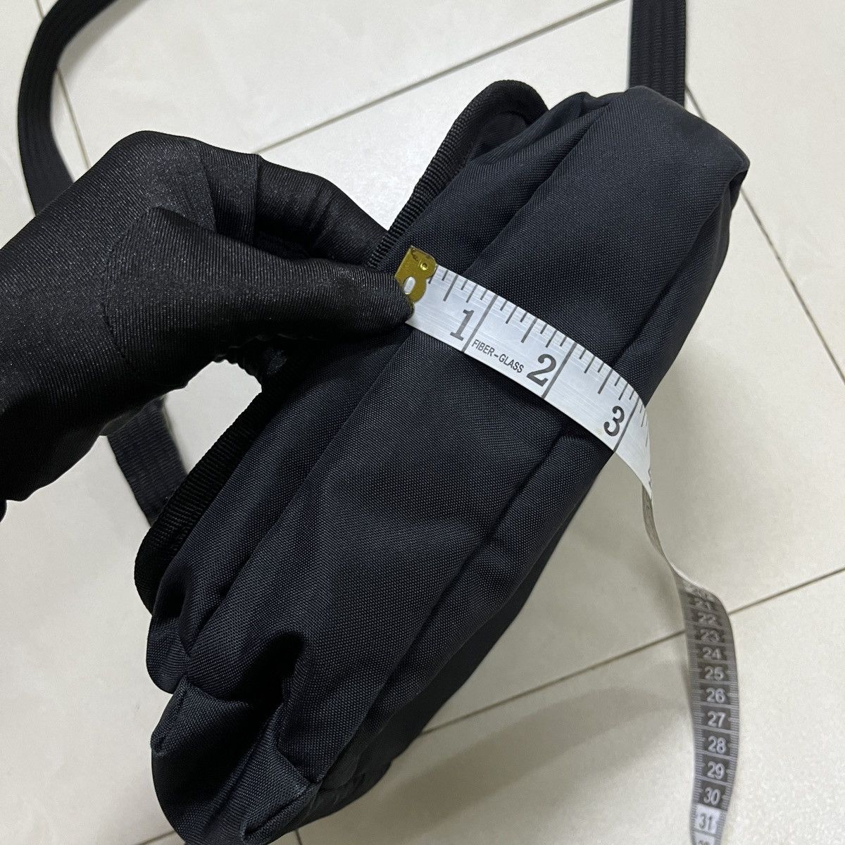 Uniqlo × Vintage Vintage Uniqlo Multi Compartment Sling Bag Size ONE SIZE - 10 Thumbnail