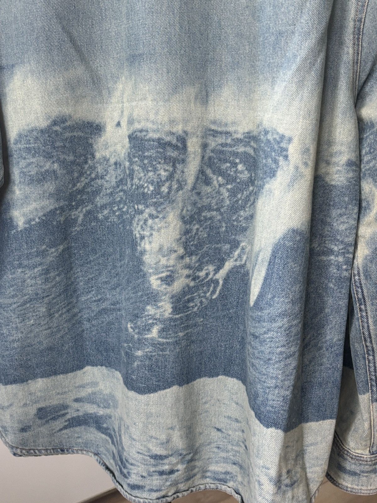 Loewe 🏄🏼‍♂️ LOEWE BLUE DENIM SURF WAVE SHIRT Size US XL / EU 56 / 4 - 8 Thumbnail