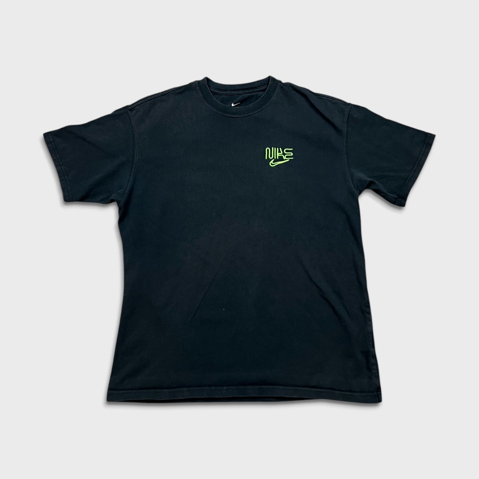 Nike Nike Sportswear T Shirt Miami City ELV Neon Short Sleeve Tee Size US M / EU 48-50 / 2 - 1 Thumbnail