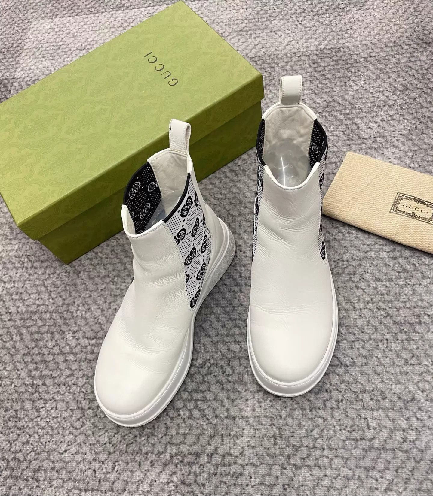 Gucci Gucci White GG Logo Paneled Short Boots 41 Size US 10.5 / IT 40.5 - 2 Thumbnail