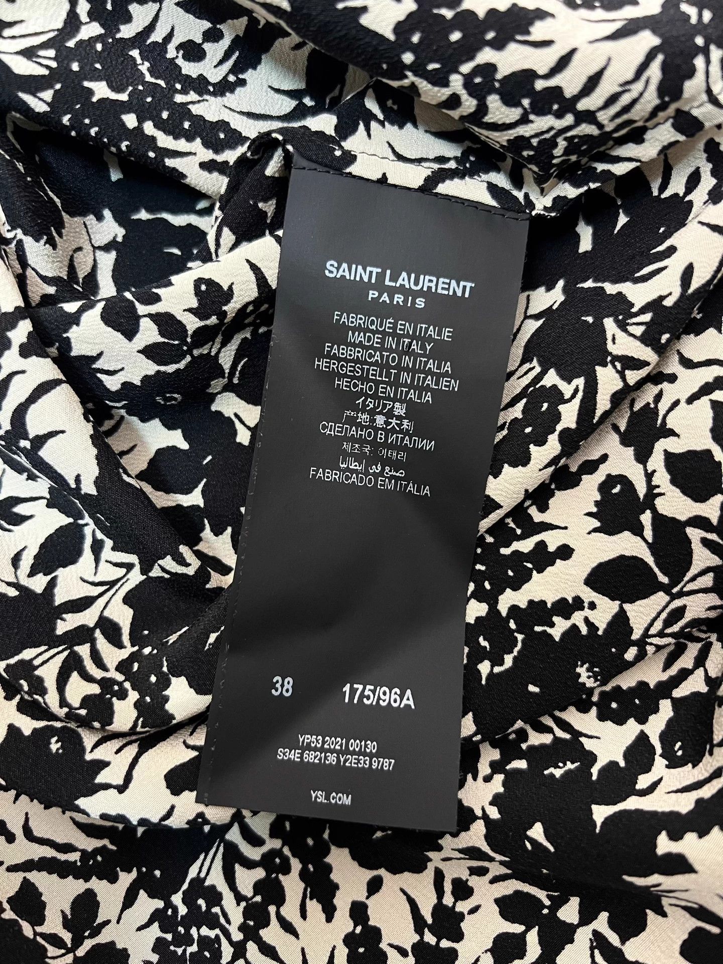 Saint Laurent Paris Authentic Saint Laurent print short-sleeved silk shirt Size US S / EU 44-46 / 1 - 5 Thumbnail