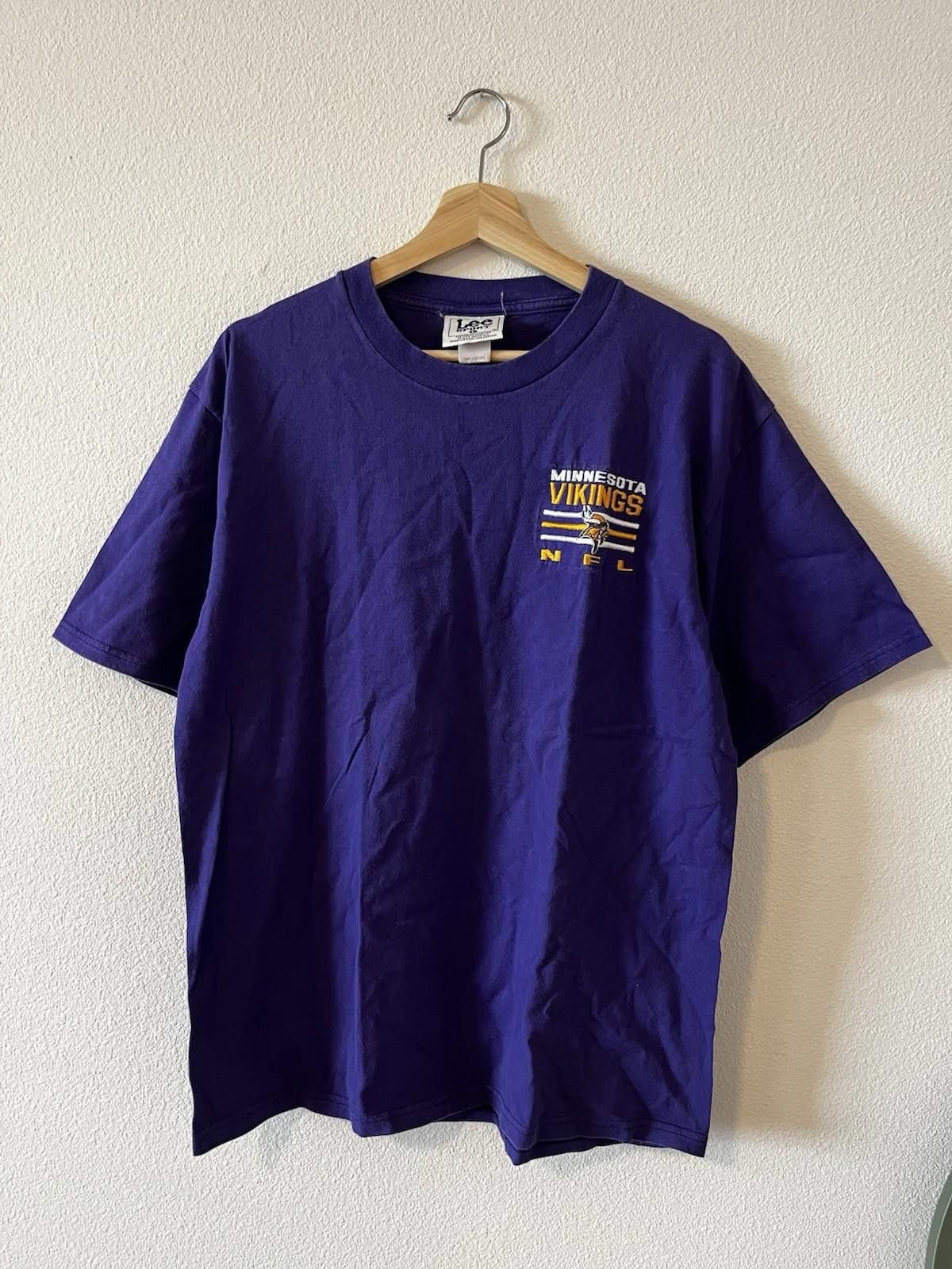 Other 90s Minnesota Vikings NFL Embroidered T-Shirt Lee Purple L Size ONE SIZE - 1 Thumbnail