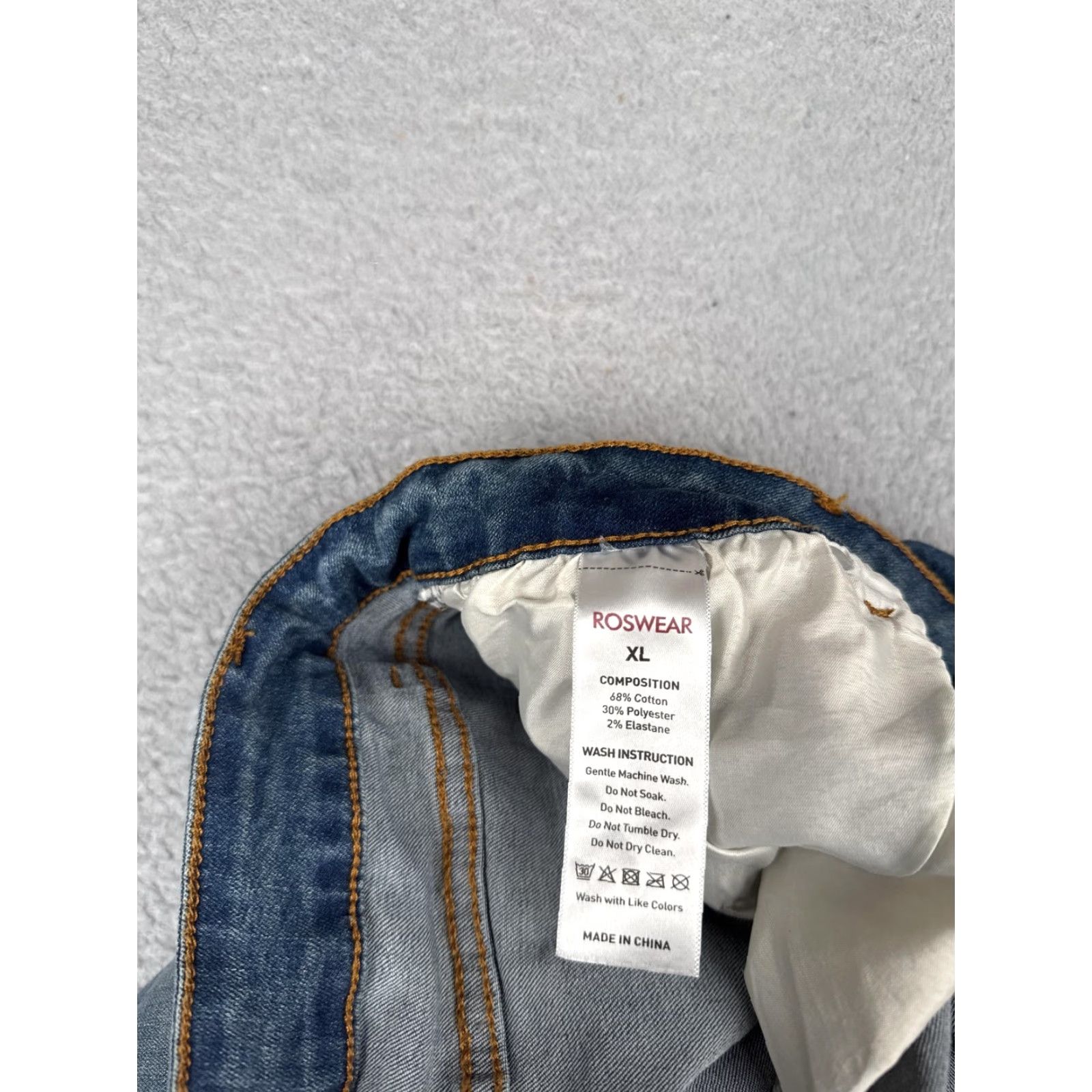 Vintage ROSWEAR Jeans Womens XL Blue Medium Wash High Rise Crop Distressed Stretch 34x19 Size 40" / US 18 - 7 Thumbnail