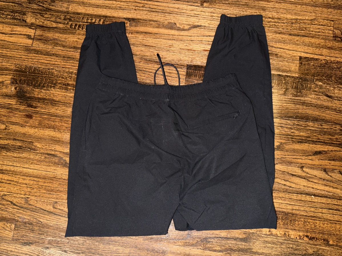 Banana Republic × Lululemon × Nike Banana Republic BR Sport Motion Tech Joggers Black Size XS Size US 30 / EU 46 - 5 Thumbnail