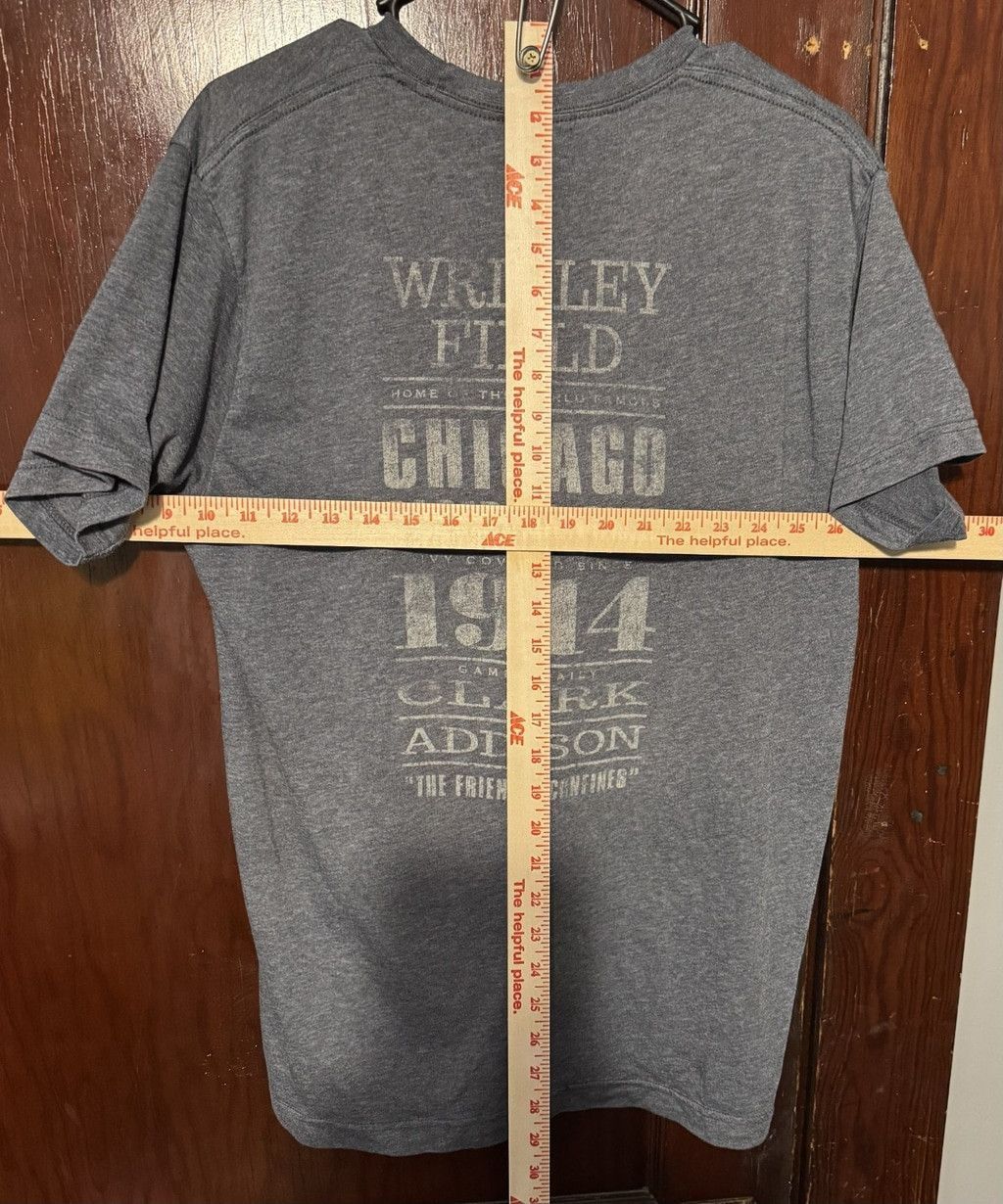 The Unbranded Brand Wrigley Field Short Sleeve T-shirt Men's Size L Gray Size US L / EU 52-54 / 3 - 3 Thumbnail
