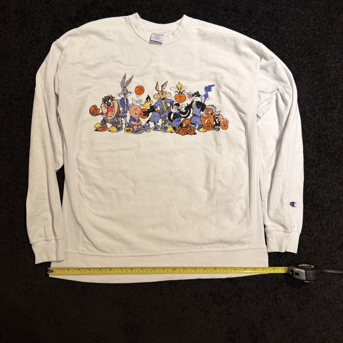 Champion Vintage champion, Looney Tunes crewneck Size US S / EU 44-46 / 1 - 6 Thumbnail