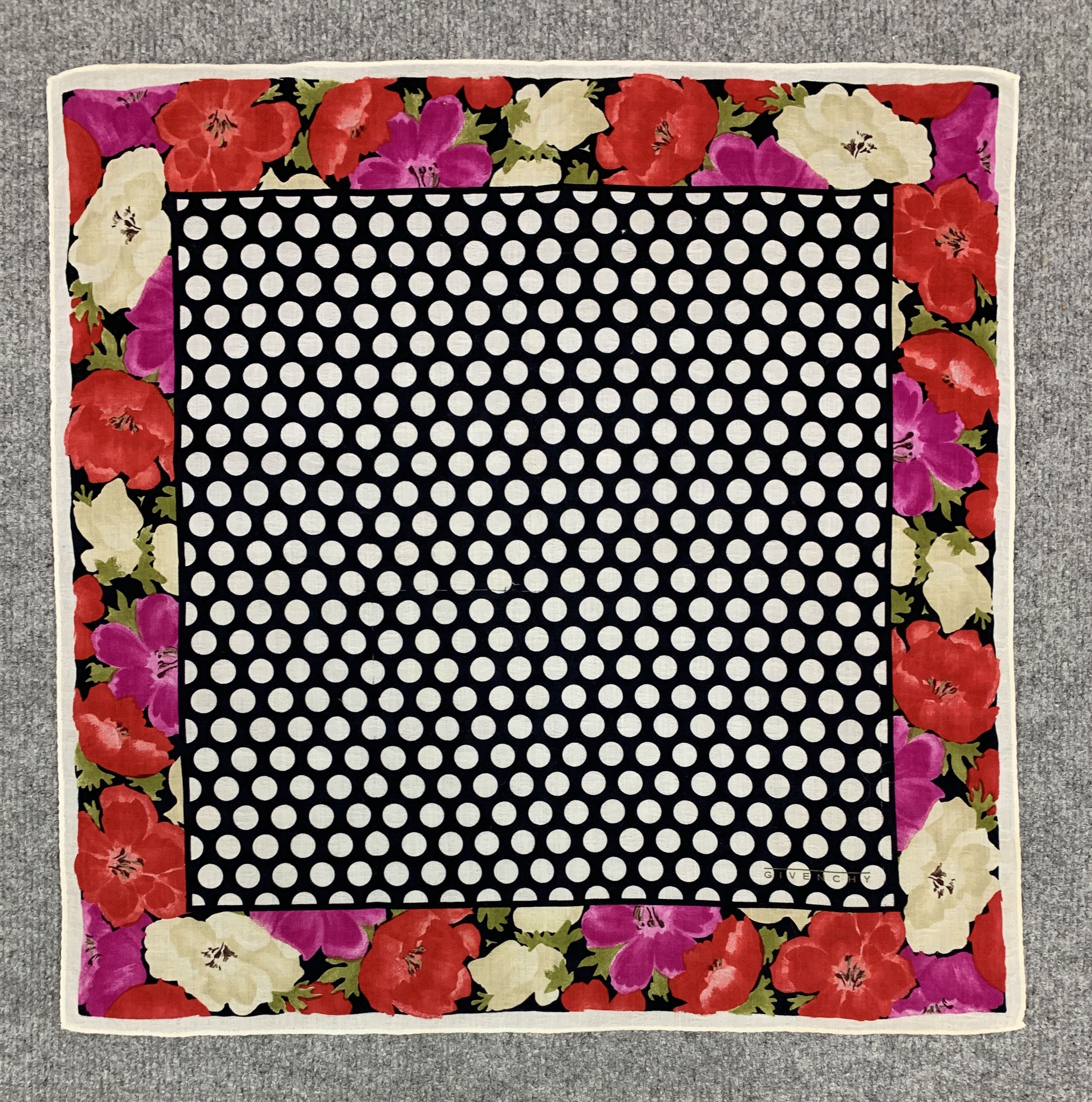 Givenchy × Vintage Vintage Givenchy Neckerchief/ Handkerchief - HKA955 Size ONE SIZE - 2 Thumbnail