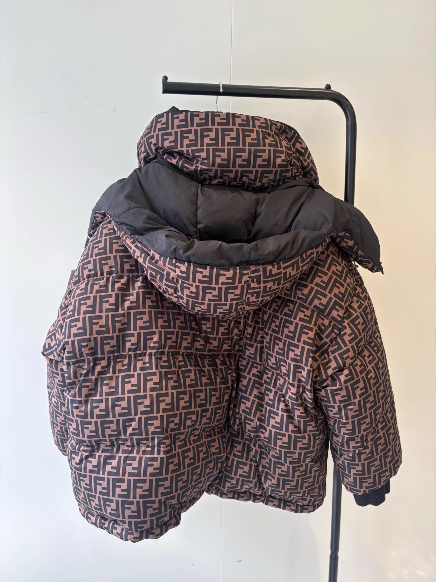 Fendi Fendi FF allover double-sided hooded down jkt deadstock M Size M / US 6-8 / IT 42-44 - 3 Thumbnail