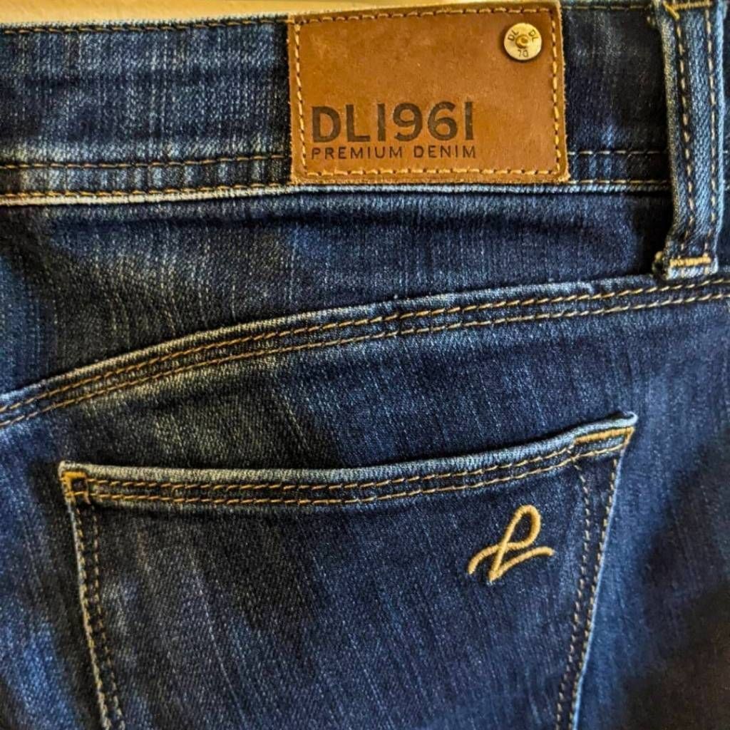 DL1961 DL1961 Grace High Rise Straight Jeans Size 29 Dark Indigo Wa Size 29" - 4 Thumbnail