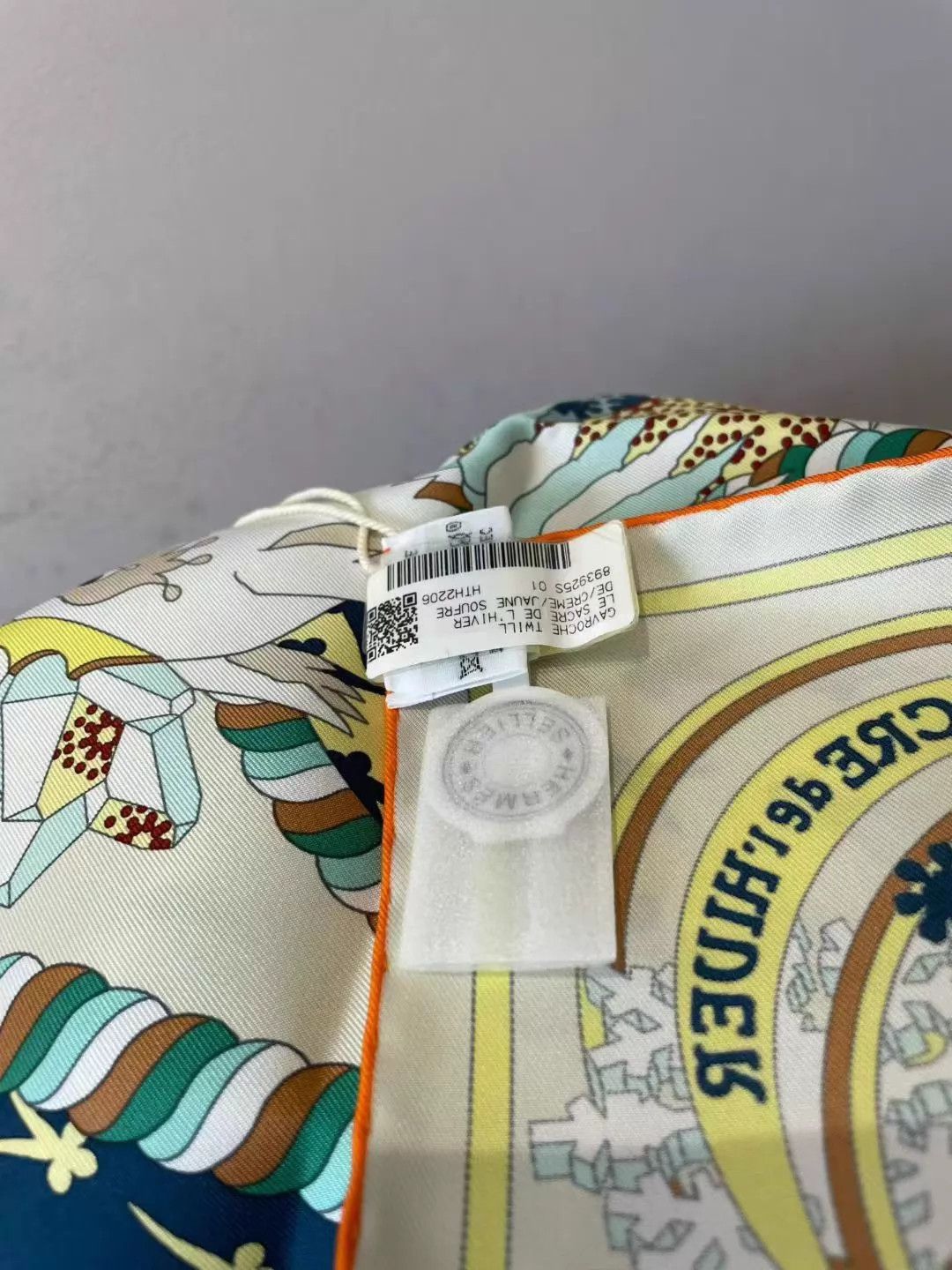 Hermes Hermès 45x45 silk scarf new in stock Y501 Size ONE SIZE - 6 Thumbnail