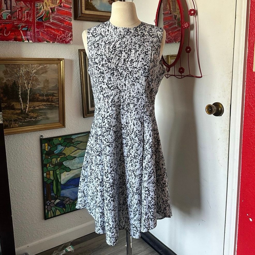H&M h&m black white high neck skater dress Size XL / US 12-14 / IT 48-50 - 1 Thumbnail