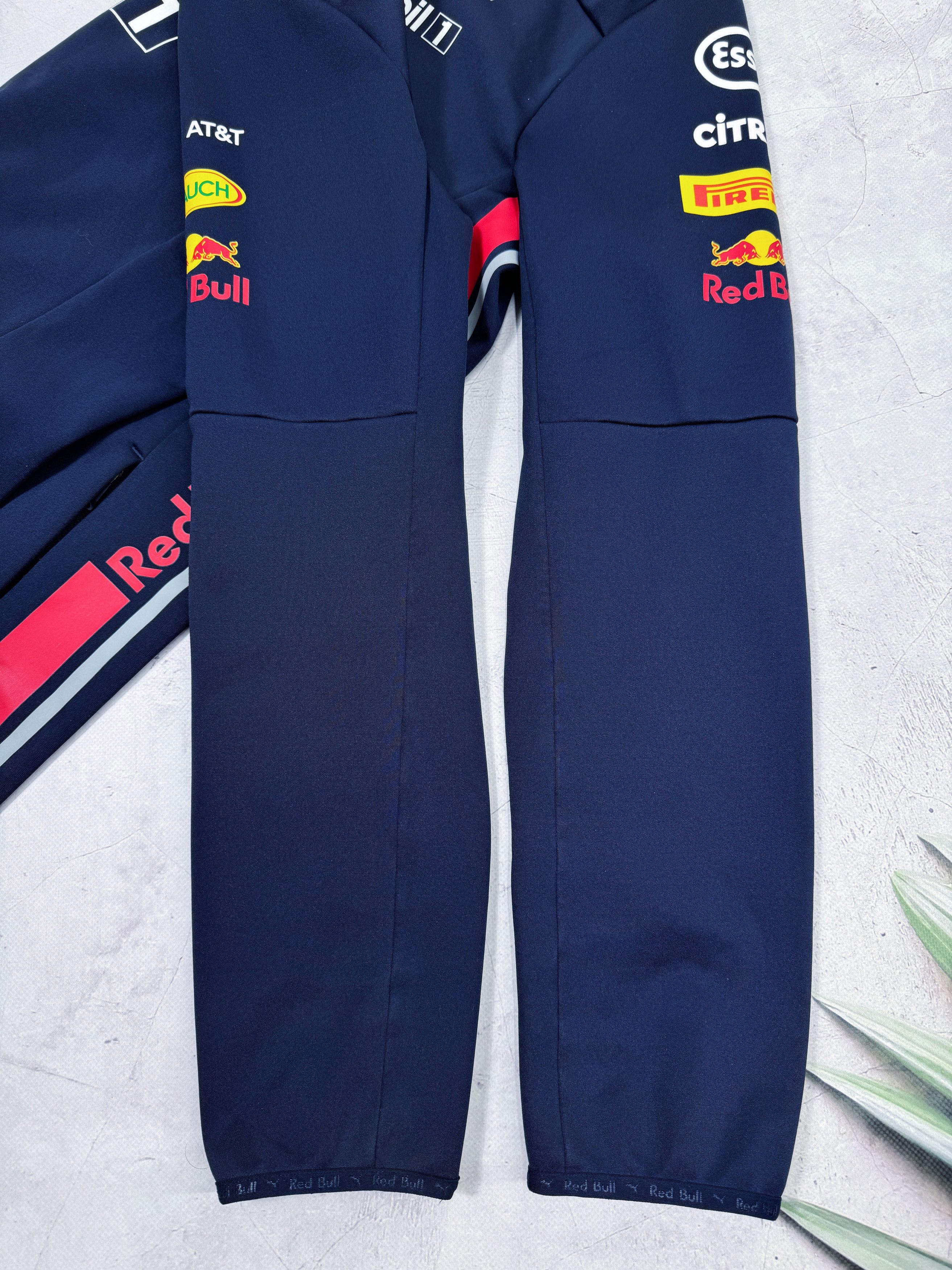 Puma × Red Bull Puma Red Bull Softshell Jacket F1 Aston Martin Mobil1 Honda Size US L / EU 52-54 / 3 - 9 Thumbnail