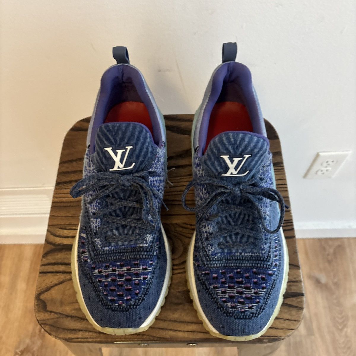 Louis Vuitton Louis vuitton VNR blue size 44 Size US 11 / EU 44 - 4 Thumbnail