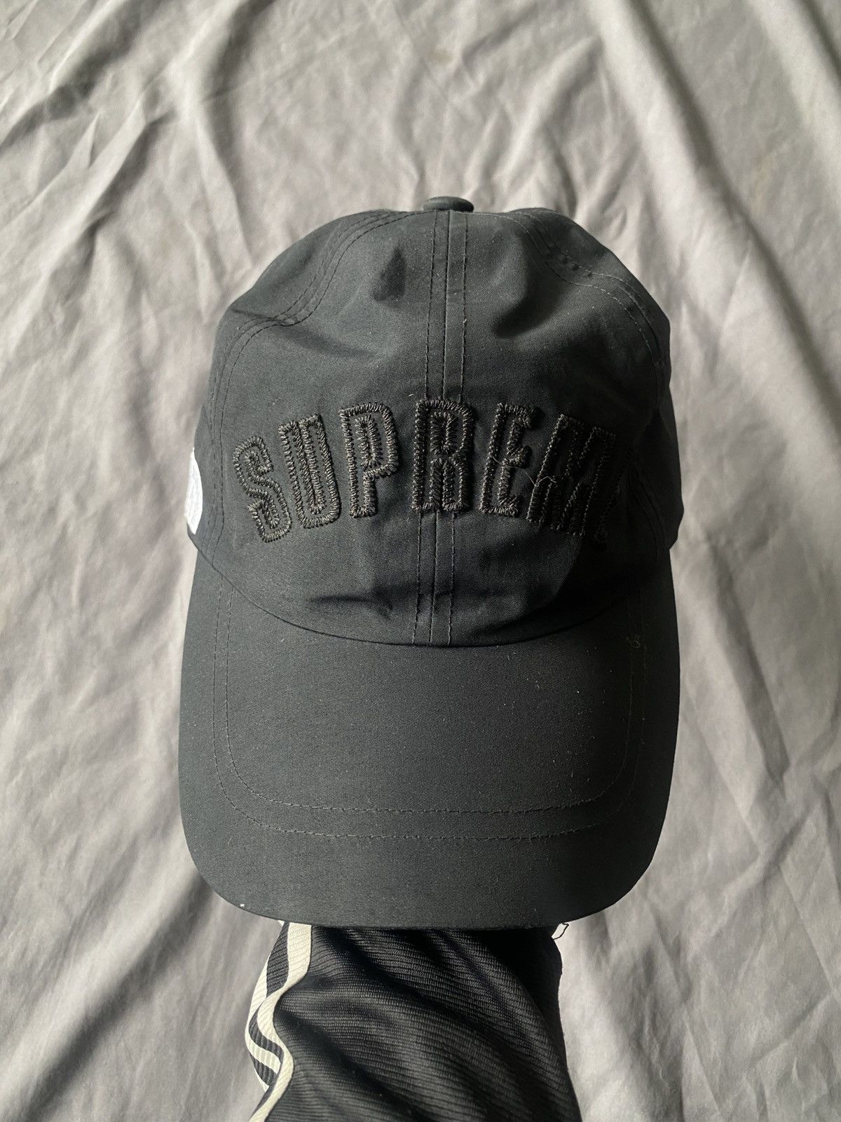 Supreme × The North Face Supreme Arc Logo x The North Face Gore tex 6 Panel cap Size ONE SIZE - 2 Thumbnail