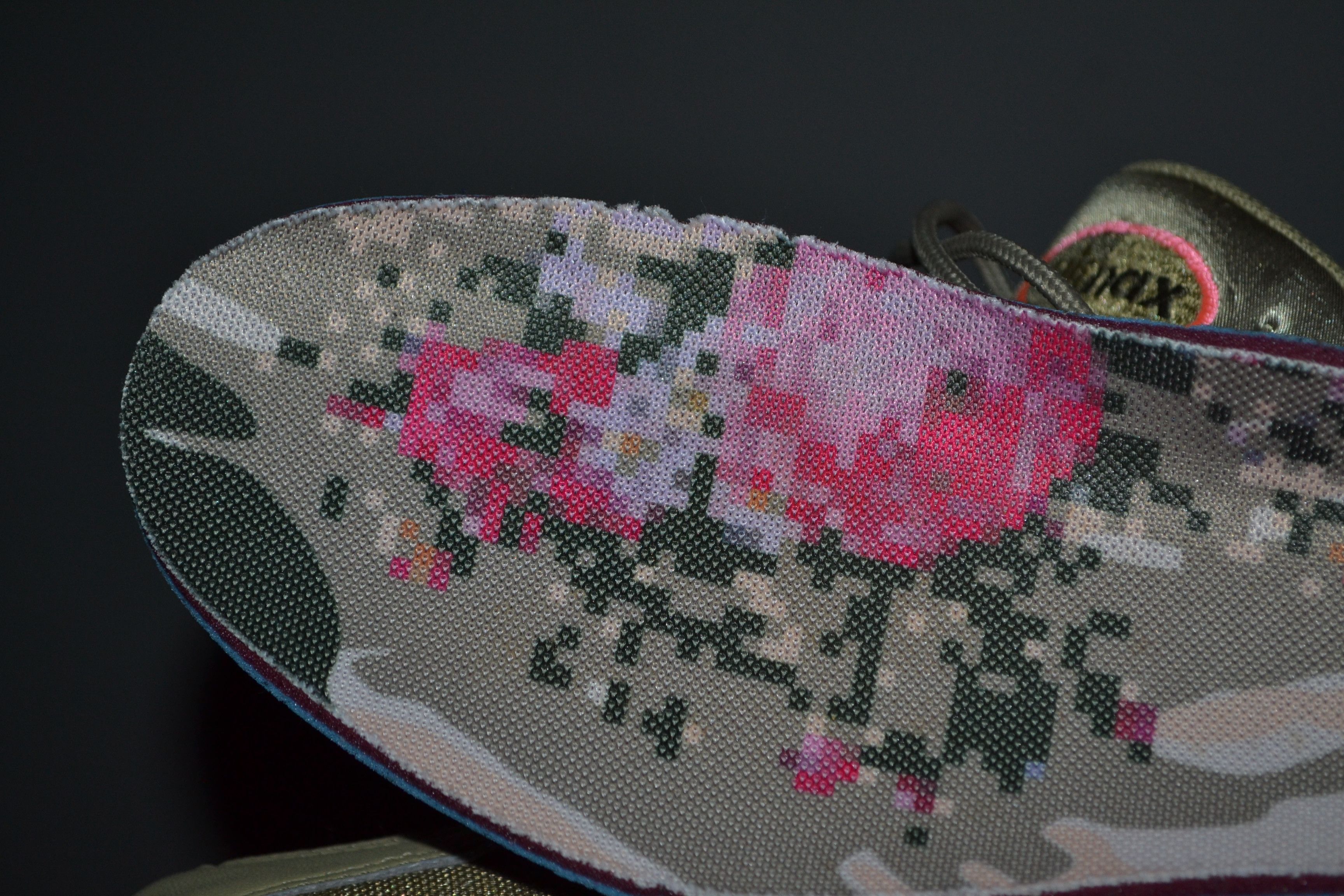 Nike Nike Air Max 95 Floral Camo Olive Womens Size 7 AQ6385-200 Size US 7 / IT 37 - 16 Thumbnail