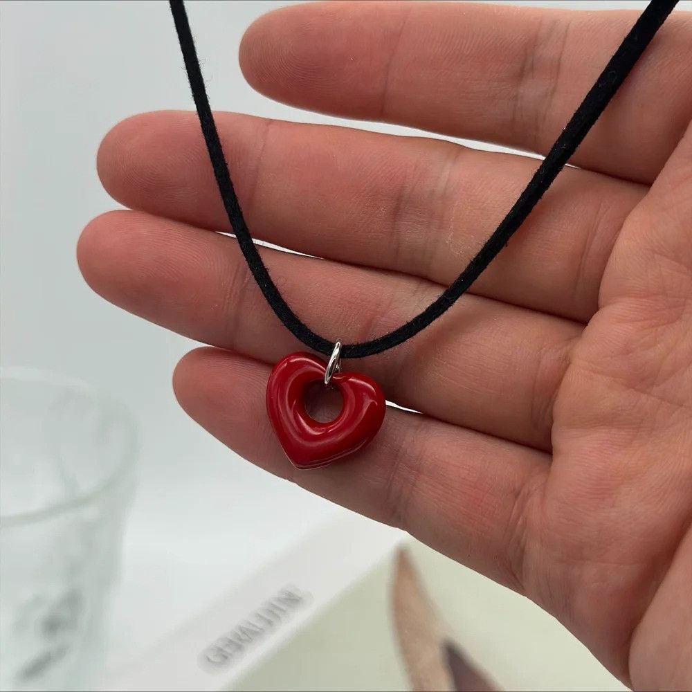 Vintage Red Heart Charm Pendant Necklace Size ONE SIZE - 3 Thumbnail