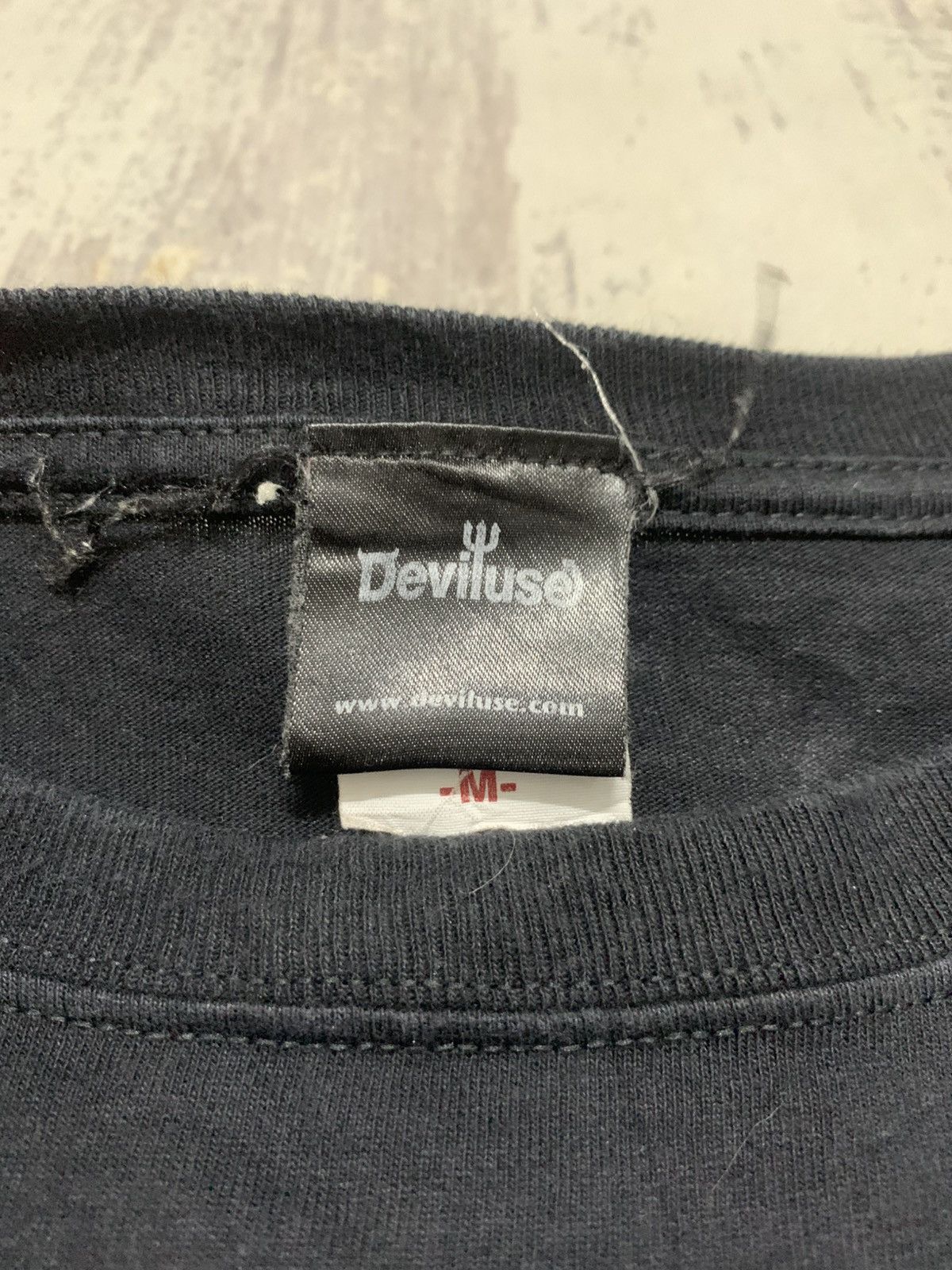 Japanese Brand VINTAGE DEVILUSE TSHIRT Size US M / EU 48-50 / 2 - 7 Thumbnail