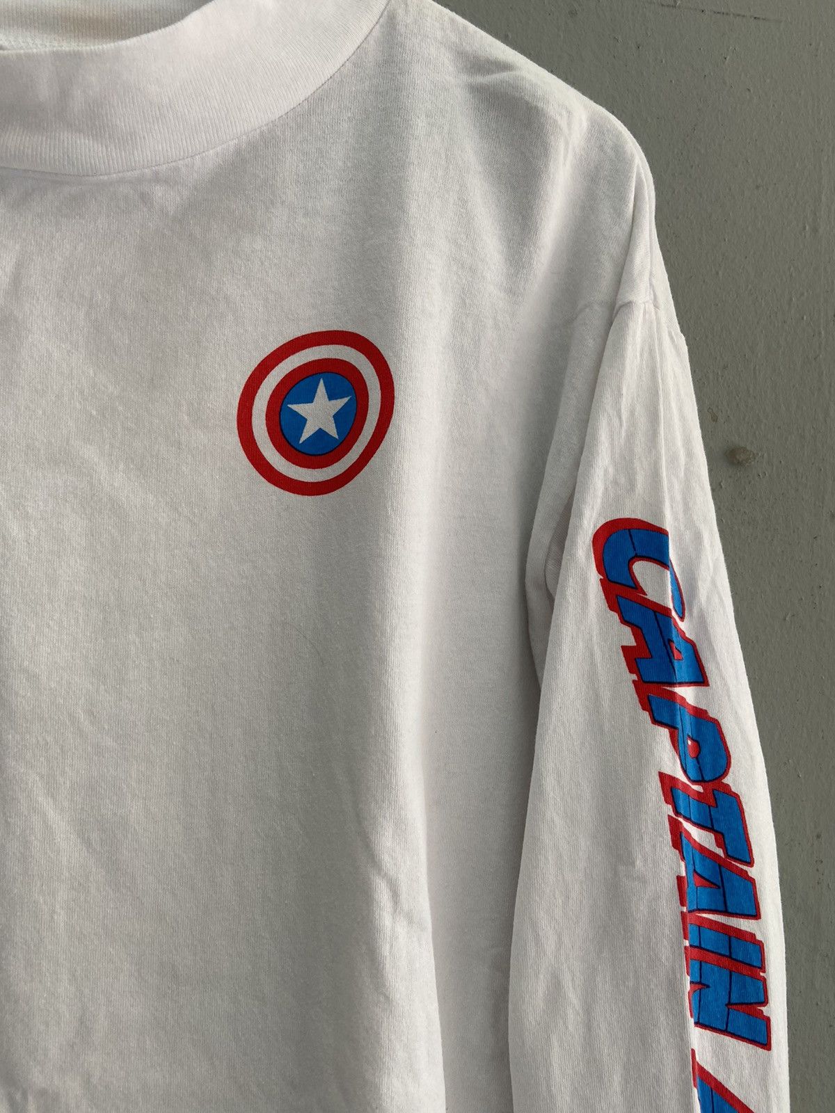 Marvel Comics CAPTAIN AMERICA MARVEL COMICS LONG SLEEVE Size US L / EU 52-54 / 3 - 5 Thumbnail