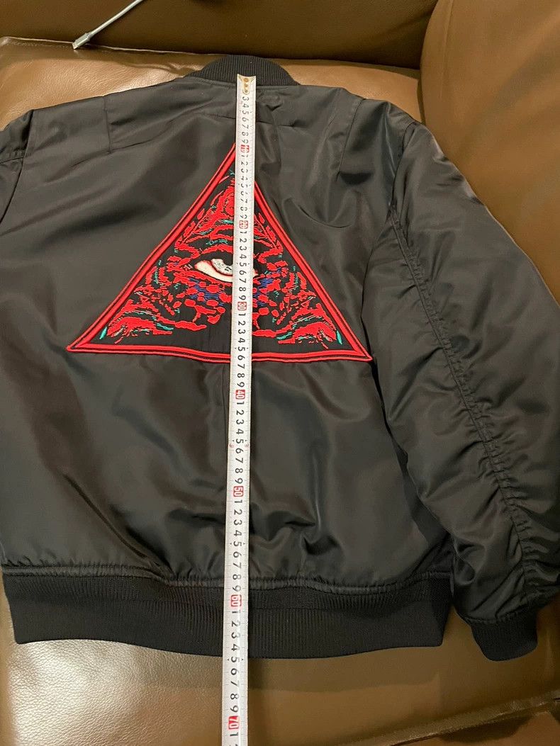 Givenchy Givenchy Embroidered back Demon's eye Bomber jacket cotton Size US S / EU 44-46 / 1 - 7 Thumbnail