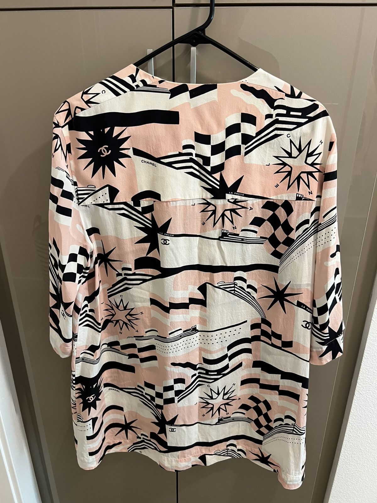 Chanel Chanel silk printed dress Size M / US 6-8 / IT 42-44 - 2 Thumbnail
