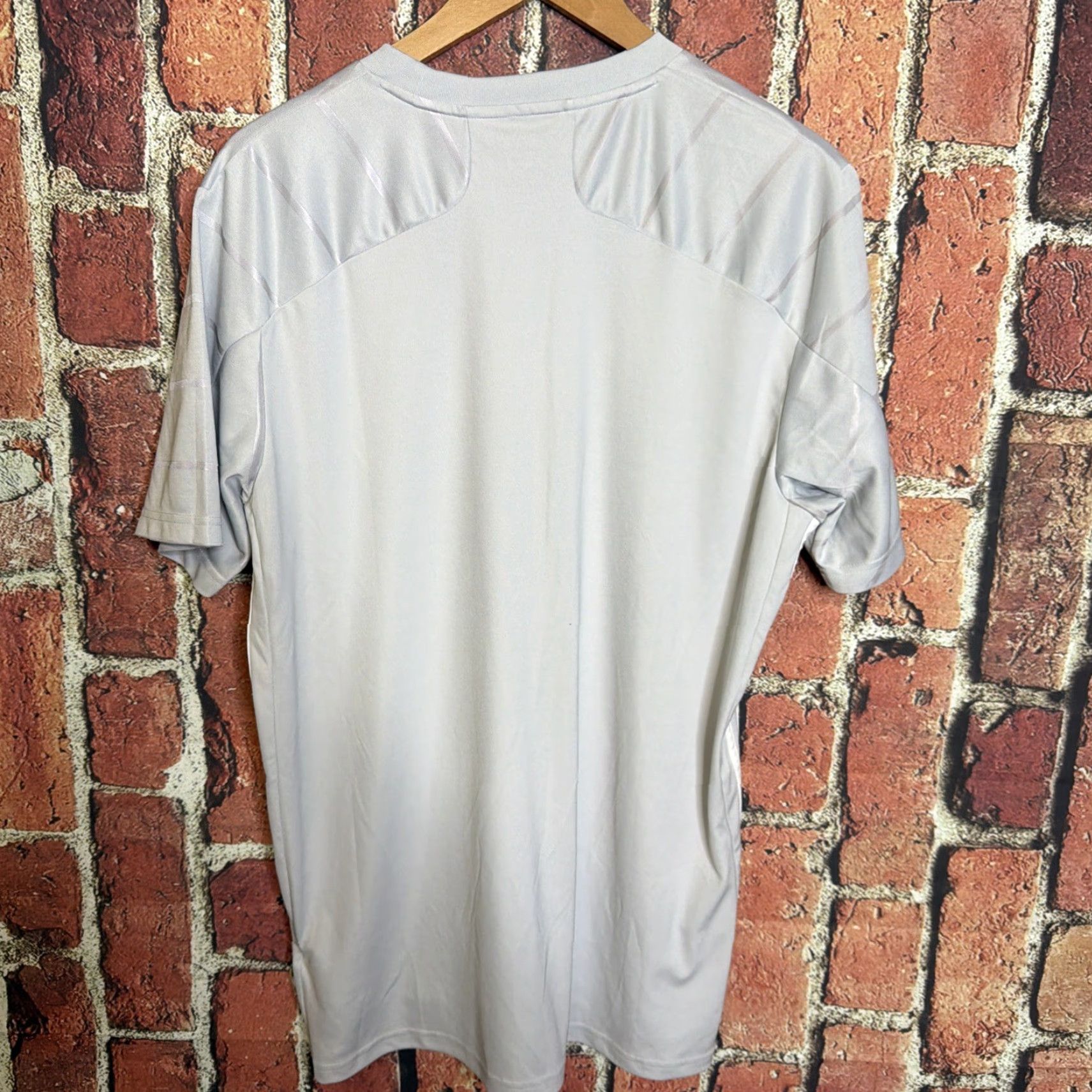 Adidas Adidas Men Activewear Shirt Large Gray Logo Aeroready Short Sleeve Crew Neck Tee Size US L / EU 52-54 / 3 - 3 Thumbnail
